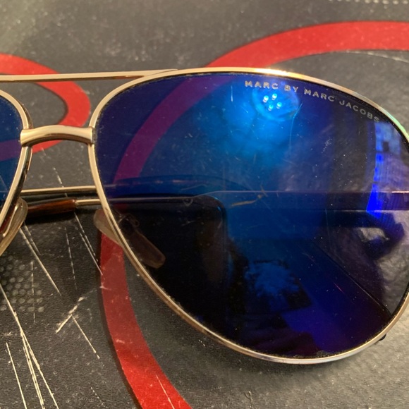 Marc by Marc Jacobs aviator sunglasses. Blue - Picture 2 of 5